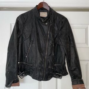 Free People black vegan leather jacket • medium